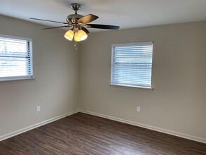 3724 W 4th St-Unit -Unit A in Little Rock, AR - Foto de edificio - Building Photo