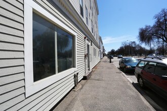 East Side Apartments in Manchester, NH - Building Photo - Building Photo