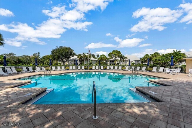 780 Willowbrook Dr in Naples, FL - Building Photo - Building Photo