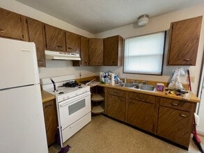 601 Rizek Dr-Unit -7A in North Liberty, IN - Building Photo - Building Photo