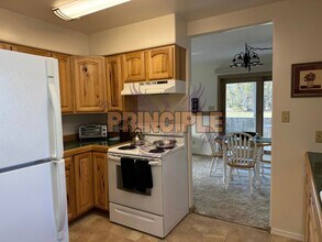 15 Penny Ln-Unit -15 B in Butte, MT - Foto de edificio - Building Photo