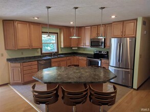 549 N Park Ridge Rd in Bloomington, IN - Building Photo - Building Photo