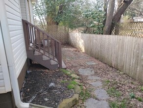 7 Farmer St in Newnan, GA - Foto de edificio - Building Photo