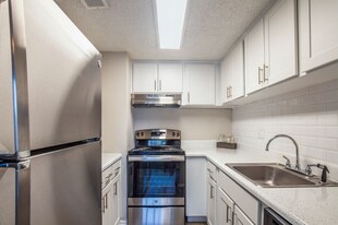 Grove At Temple Terrace in Tampa, FL - Building Photo