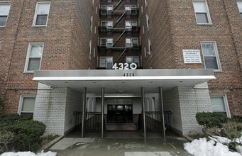 4320 Van Cortlandt in Bronx, NY - Building Photo - Building Photo