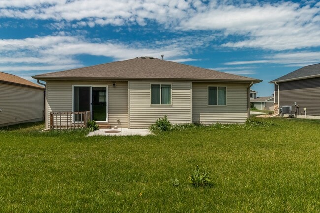 property at 2849 W Rose St