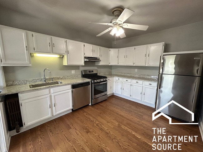 4519 N Wolcott Ave, Unit 2