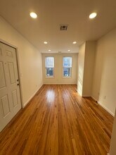 142 Webster Ave in Jersey City, NJ - Building Photo - Building Photo