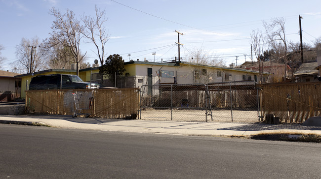 650 W Buena Vista St in Barstow, CA - Building Photo - Building Photo