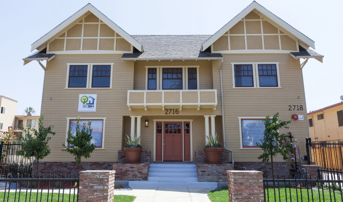 Dee Jay Student Housing in Los Angeles, CA - Foto de edificio