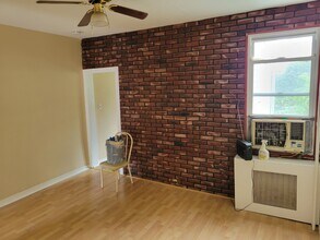 2325 Belgrade St in Philadelphia, PA - Building Photo - Building Photo