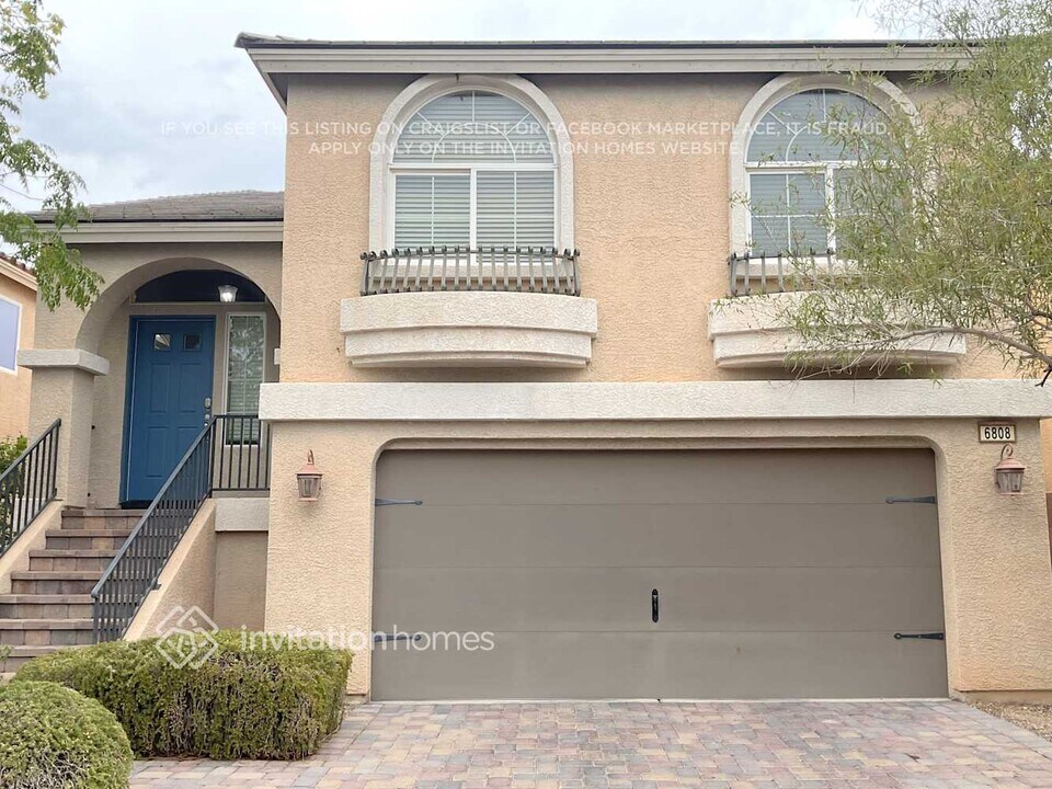 6808 W Seasmoke Ct in Las Vegas, NV - Building Photo