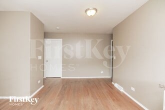 456 E Lorraine Ave in Addison, IL - Building Photo - Building Photo