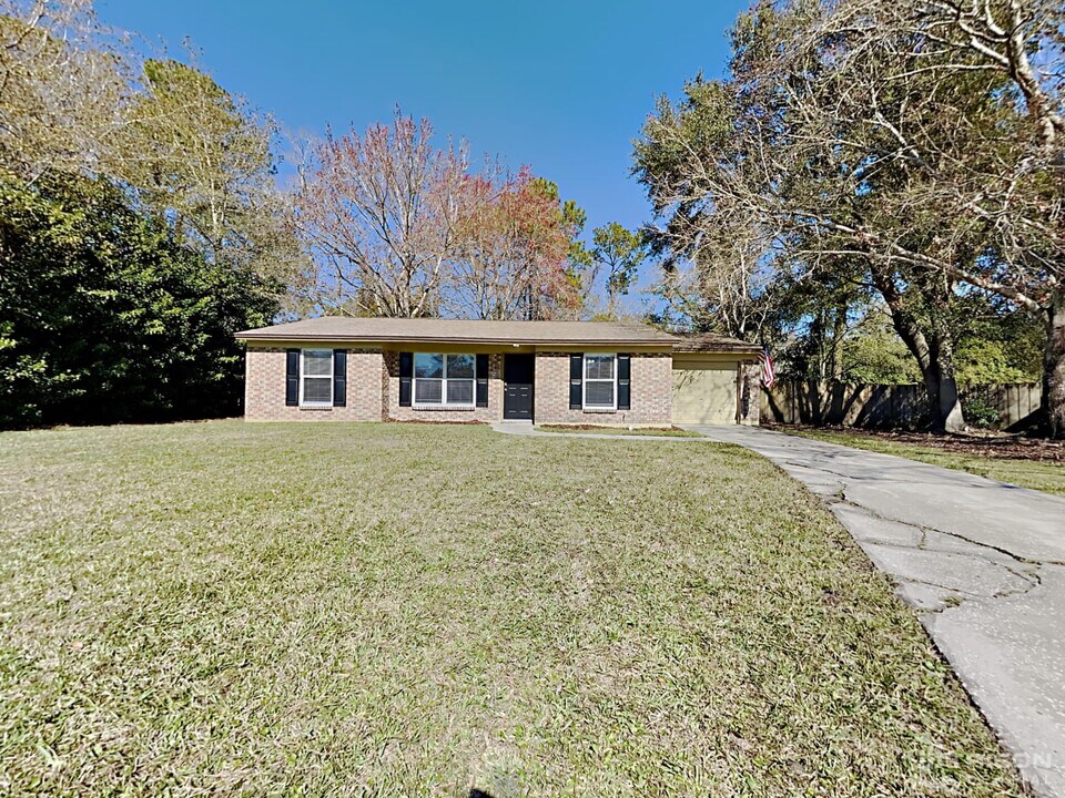 1641 Rhonda Dr in Middleburg, FL - Building Photo