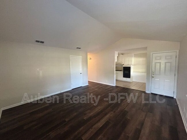 1619 N Alexander St in Sherman, TX - Building Photo - Building Photo