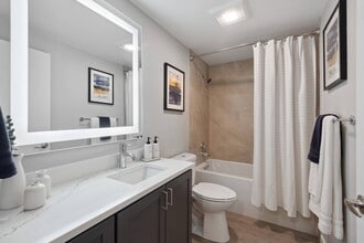 AMLI 535 in Seattle, WA - Building Photo - Building Photo