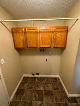 18715 NW Shadow Ln in Portland, OR - Building Photo - Building Photo