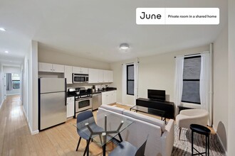 Private bedroom in 3 bed/1 bath Home in New York, NY - Building Photo - Building Photo