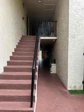 6051 SW 41st St in Davie, FL - Building Photo - Building Photo