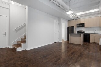 5718 N Winthrop Ave in Chicago, IL - Building Photo - Building Photo