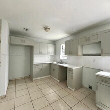 137xx SW 32nd St in Miami, FL - Building Photo - Building Photo