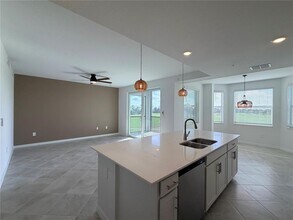 17560 Opal Sand Dr in Venice, FL - Building Photo - Building Photo