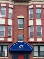 294 S Elmwood Ave in Buffalo, NY - Building Photo
