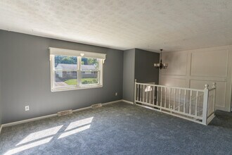 3776 Feather Ln in Elsmere, KY - Building Photo - Building Photo