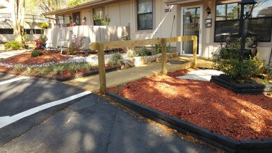 Capital Ridge in Tallahassee, FL - Foto de edificio - Building Photo