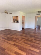 104 Easthampton E, Unit 104 in West Palm Beach, FL - Building Photo - Building Photo