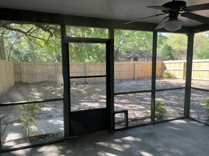 310 Murcott Dr in Oviedo, FL - Foto de edificio - Building Photo