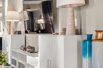 275 US-20 in Watertown, MA - Building Photo - Building Photo