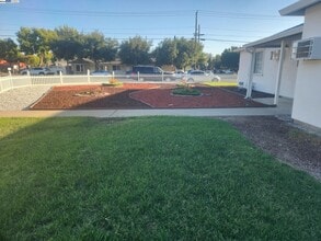 323 Adelle St in Livermore, CA - Building Photo - Building Photo