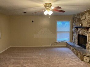1610 Stone in Killeen, TX - Building Photo - Building Photo