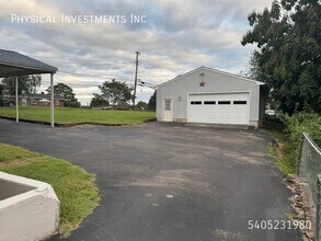 227 Maplelawn Ave NE in Roanoke, VA - Building Photo - Building Photo