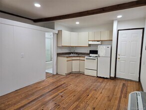 410 Main St in Port Jefferson, NY - Building Photo - Building Photo