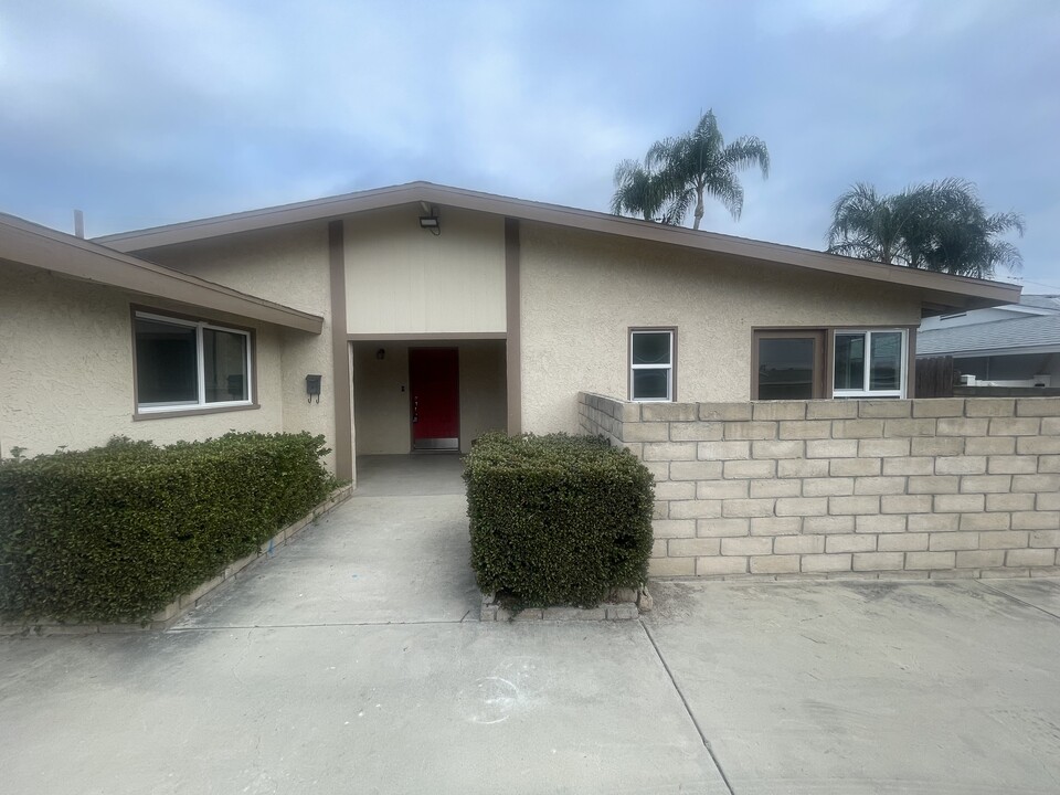 540 Chestnut St, Unit A in La Habra, CA - Building Photo