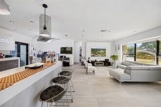 20375 NE 22nd Pl in Miami, FL - Building Photo - Building Photo
