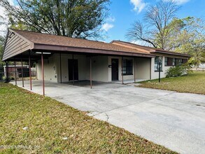1904 Delaroche Dr W in Jacksonville, FL - Building Photo - Building Photo
