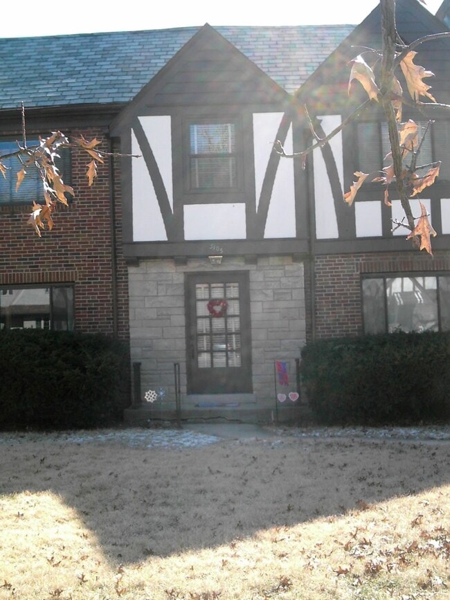 3105 Bellewood Ave, Unit #3