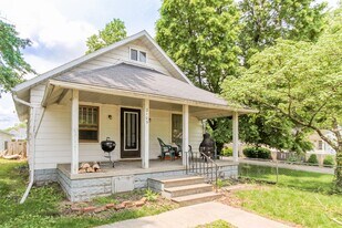 2109 N Rosewood Ave in Muncie, IN - Building Photo