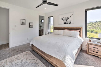 30610 Boot Ct in Oak Creek, CO - Building Photo - Building Photo