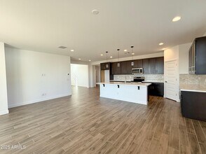 10203 W Crittenden Ln in Avondale, AZ - Building Photo - Building Photo