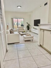 7280 NW 114th Ave in Doral, FL - Building Photo - Building Photo