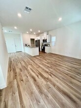 6016 San Rafael Ln in Roseville, CA - Building Photo - Building Photo