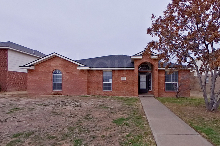 1128 Pikes Peak Dr in Amarillo, TX - Building Photo