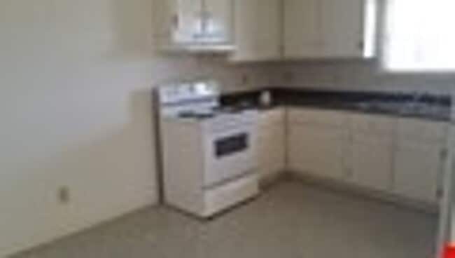 property at 501 Live Oak St