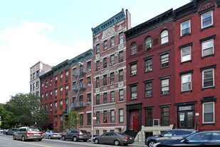 251-253 E Broadway in New York, NY - Building Photo