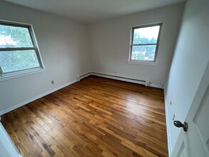 422 Plateau Ave, Unit P-2 in Fort Lee, NJ - Building Photo - Building Photo