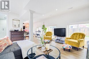 235 Cedar Crescent in Barrie, ON - Building Photo